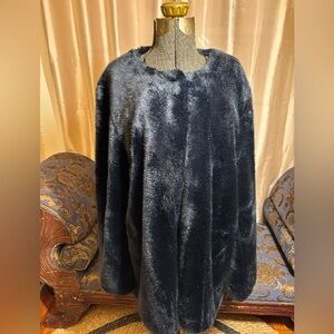 Vince Camuto Open Front Faux Fur Jacket in G/L Excellent Condition